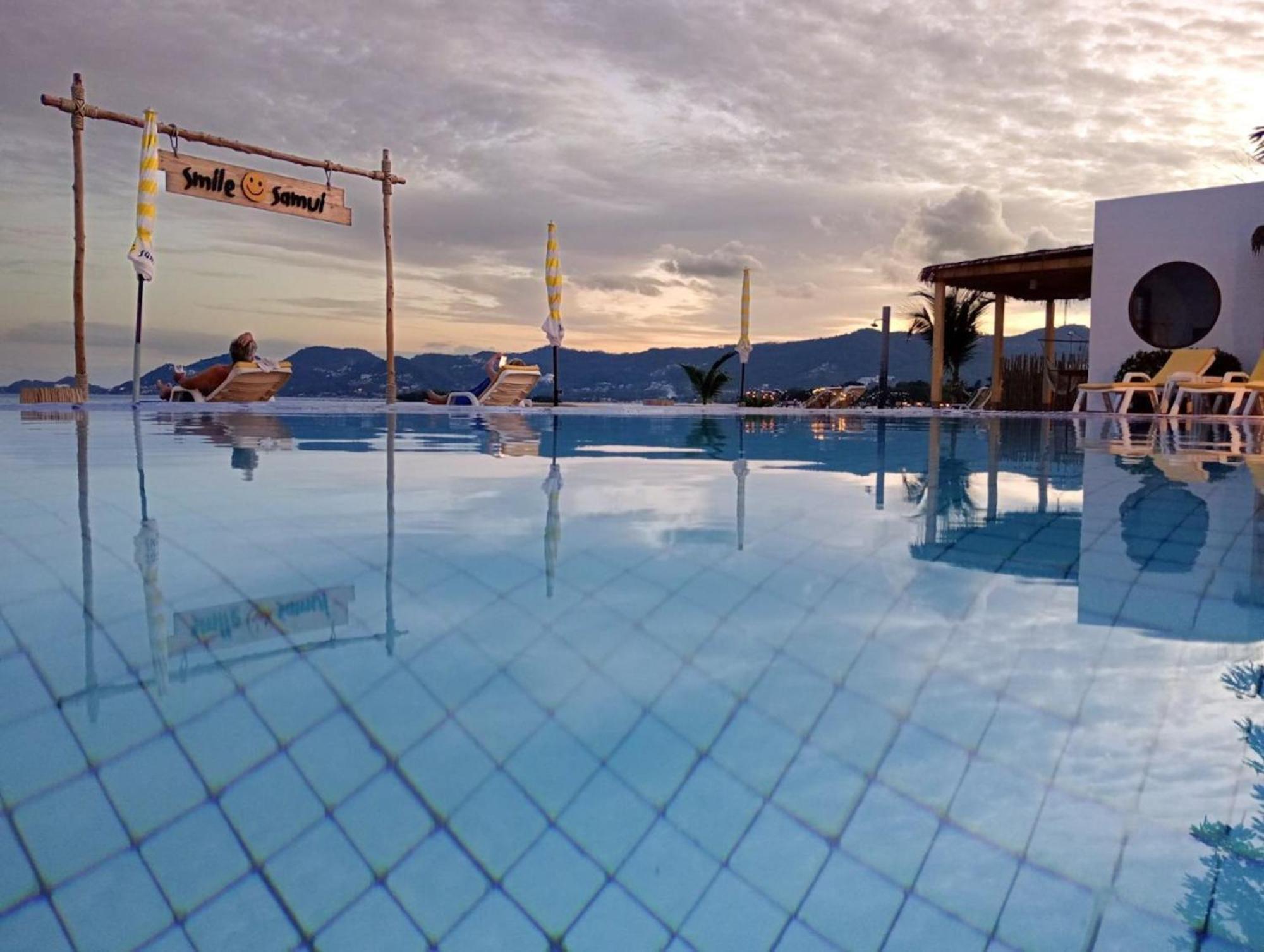 Smile Samui Chaweng Beach Front Resort Exterior photo