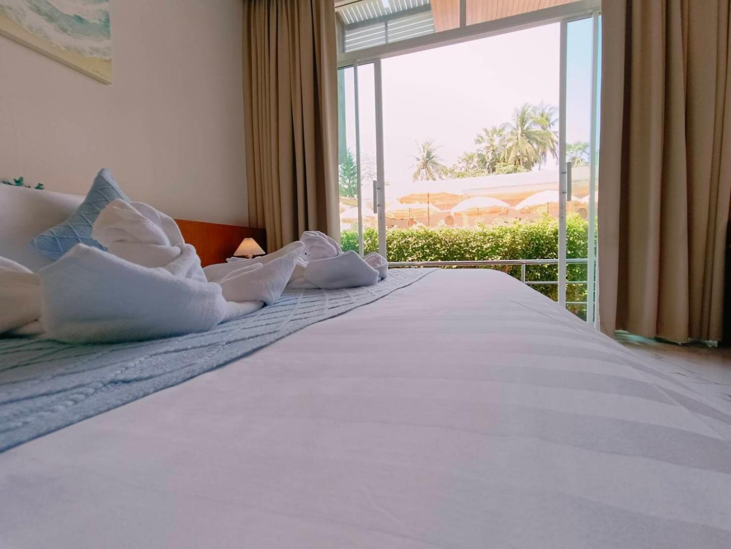 Smile Samui Chaweng Beach Front Resort Exterior photo